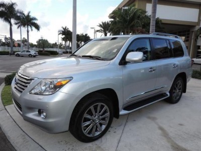 SALE!! 2011 LEXUS LX 570 GCC SPECS