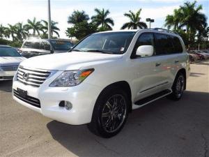 LEXUS LX 570 2011 V8