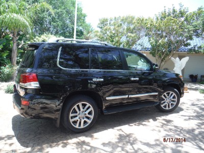 2013 Lexus LX570