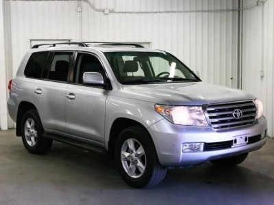 USED CLEAN 2011 TOYOTA LAND CRUISER