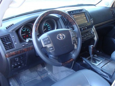 Toyota land cruiser 2011 car