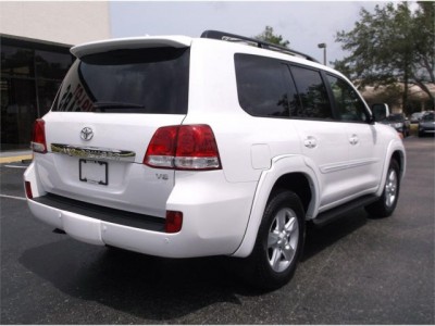 2011 TOYOTA LAND CRUISER 4WD