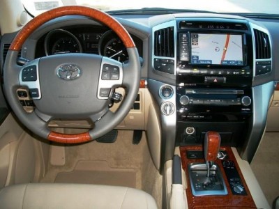 2013 TOYOTA LAND CRUISER, GULF SPECS..