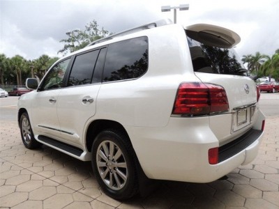 Lexus LX 570 SUV 2011 Car