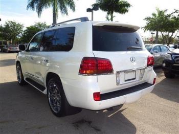 LEXUS LX 570 2011 V8, EXPAT DRIVEN