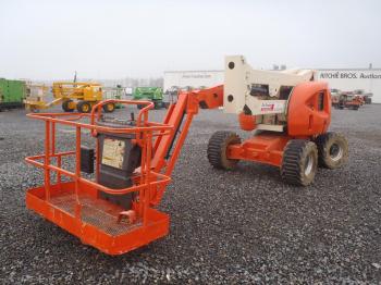 IT# 772-2000 JLG 450AJ Articulated Boom Lift