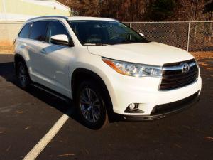 Selling My Used 2014 Toyota Highlander XLE SUV