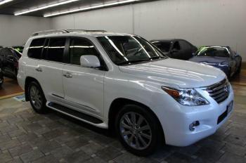 SELLING USED 2014 Lexus LX 570 4DR 4WD.(25,000$)..Whatsapp.+254717019609