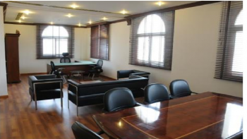 مكاتب مؤثثة ومجهزة بالكامل للإيجار( الشهري – السنوي ) بمساحات مختلفة