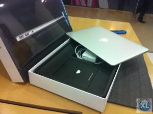 brand new apple macbook air  & pro buy 2 get 1 free