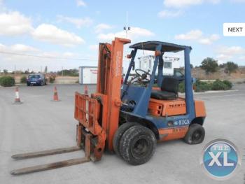 IT# 126 Toyota 2FD25 Forklift