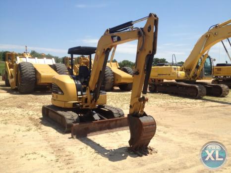 بوكلين جنزير كاتربلر ميني IT# 679-2010 CAT 305CCR HYDRAULIC EXCAVATOR